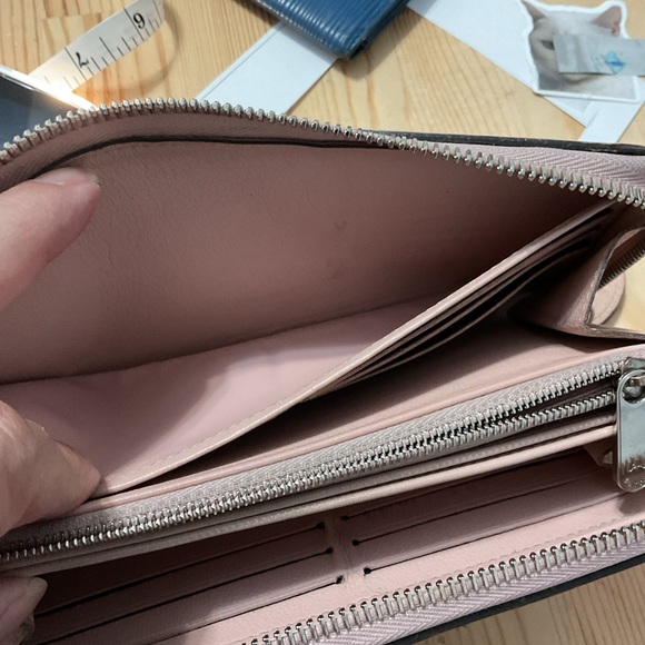 Louis Vuitton Zippy Wallet Mahina Leather Rose Jamin Pink - Picture 11 of 15